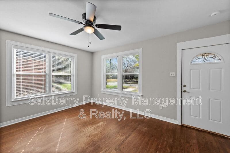 Fort Worth House: 3770 W. 6th Street