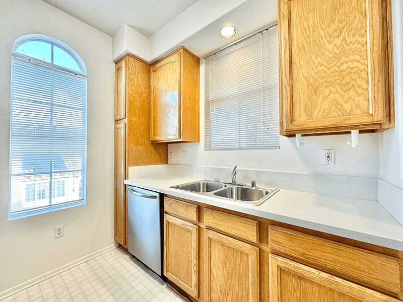 San Diego Condo: 8656 New Salem St