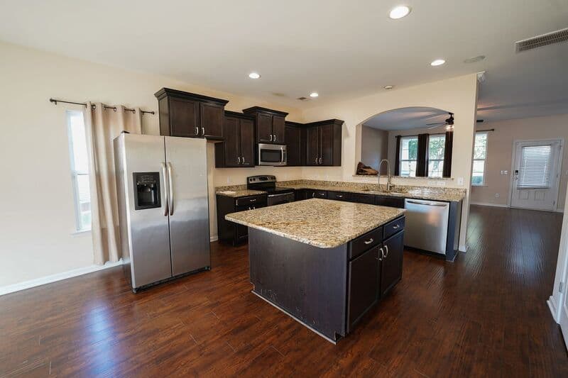 Pooler House: 43 Sand Valley Ct