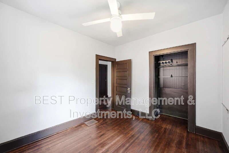 Charlotte House: 2208 Wilmore Drive