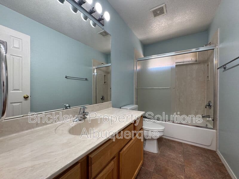 Albuquerque House: 7131 Wild Olive Ave NE