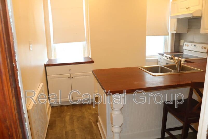 Albany Condo: 69 Lexington Ave