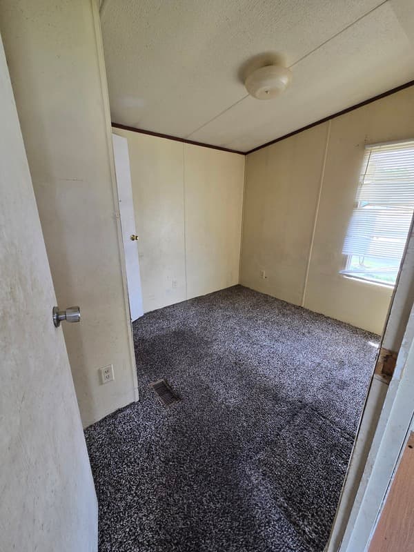 Fayetteville House: 2502 Cattail Cir