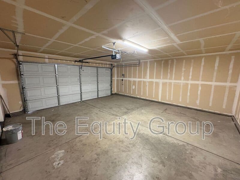 Tulare House: 2314 Cape Canyon Avenue