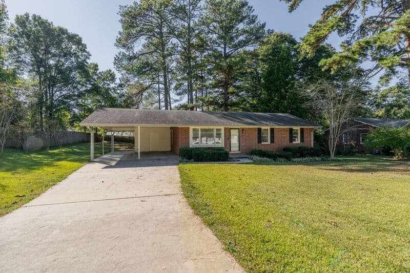 Athens House: 120 Soule St