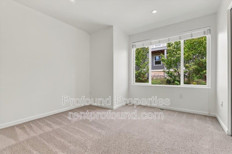 Beaverton Condo: 8630 SW 147th Terrace - 103
