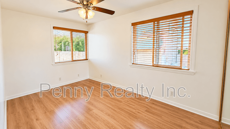San Diego House: 1842 Burton St