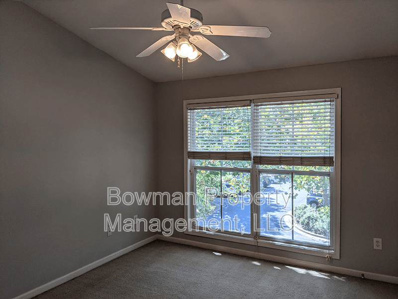 Athens Condo: 660 Barnett Shoals Rd