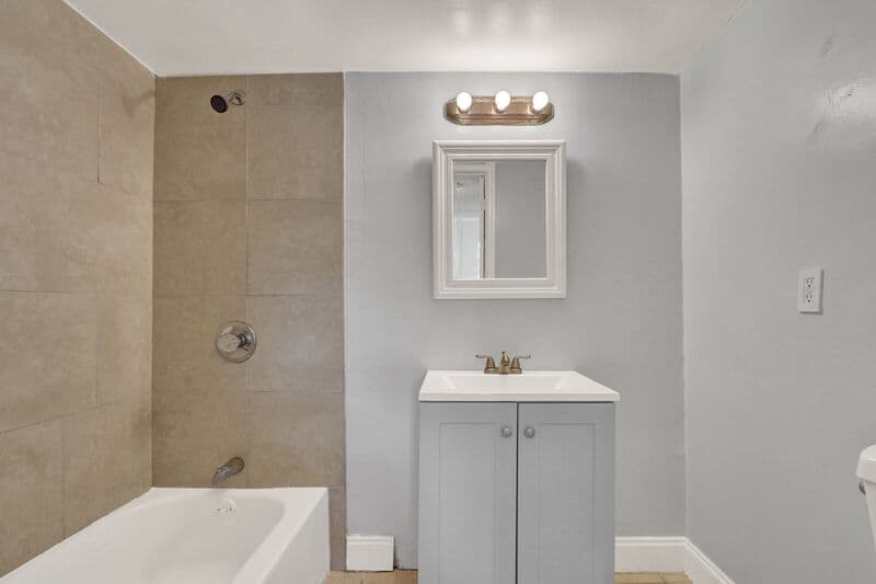 Fort Pierce House: 3104-3210 Louisiana Avenue