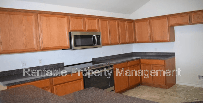 Mansfield House: 4704 Sailboat Dr.