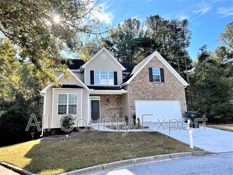 Snellville House: 2370 Temple View Ct