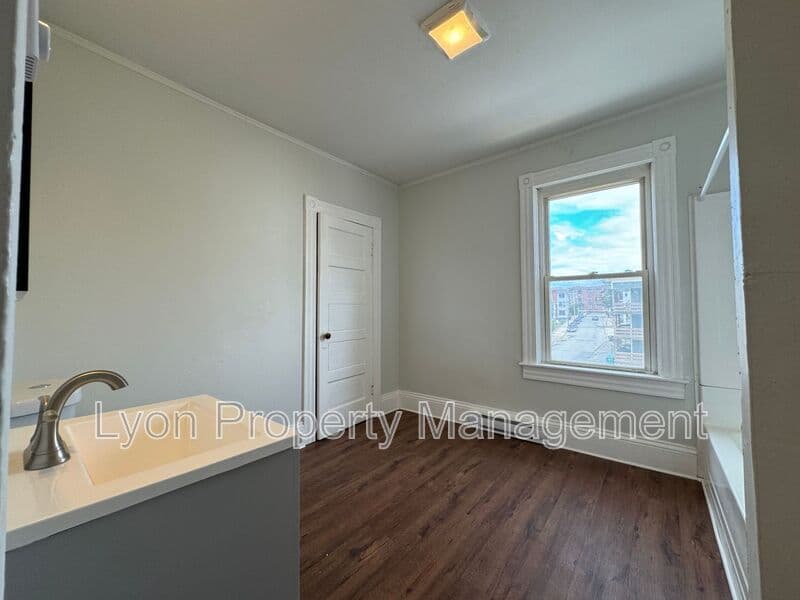 Woonsocket Condo: 19 Chester Street