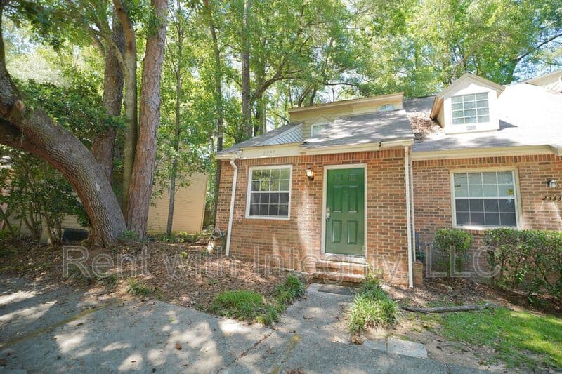 Tallahassee House: 2335 Parrot Lane