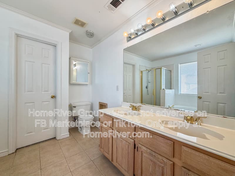 Frisco House: 11410 Promenade Rd