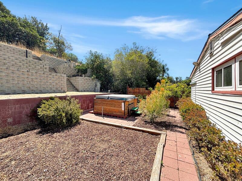 San Diego House: 3477 Aveley Place