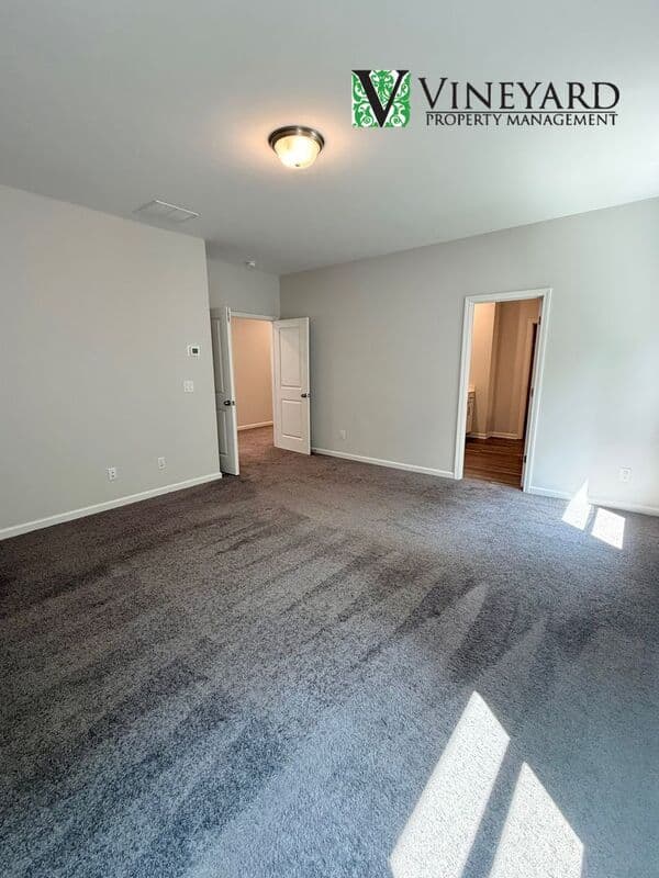 Holly Springs House: 265 Birchwood Row