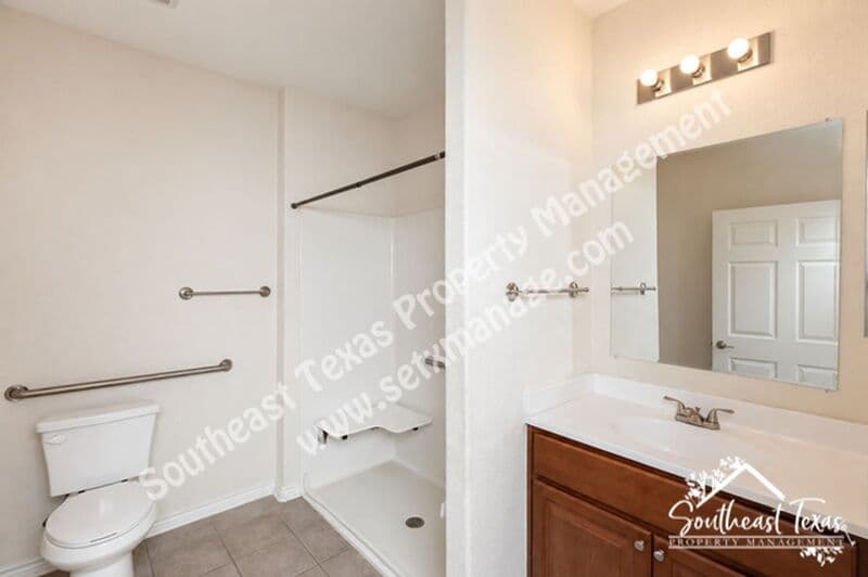 Beaumont House: 3670 Saint Helena Street