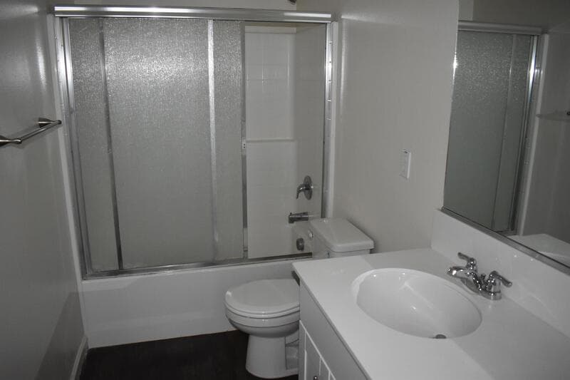 Merced House: 4297 Freemark Avenue