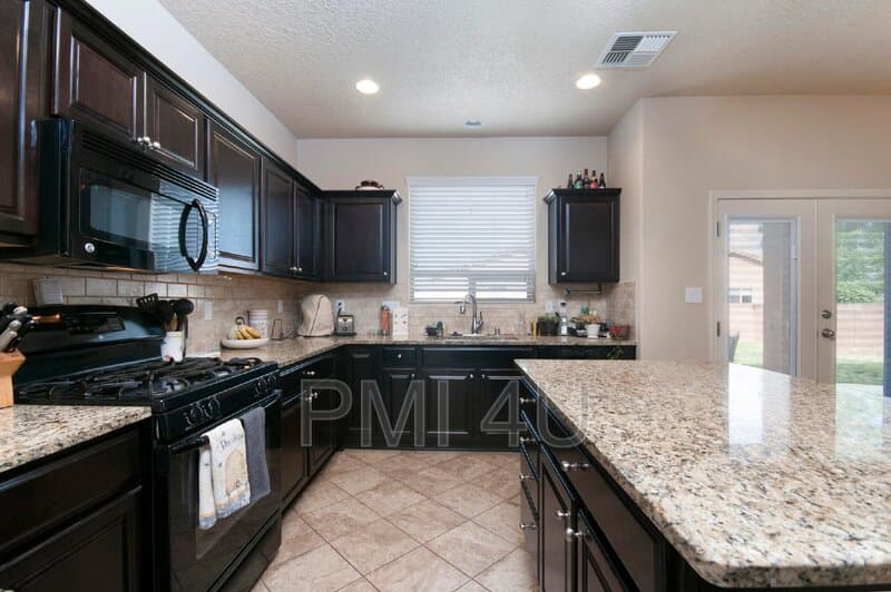 Albuquerque House: 2035 Ferndale DR SE