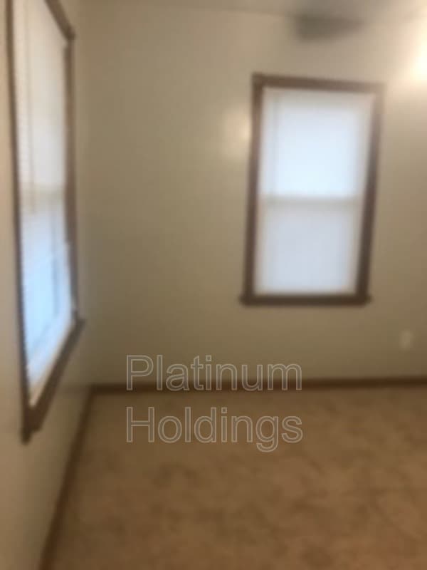 Cleveland House: 1115 Villaview Rd