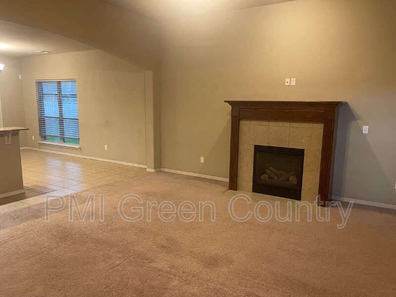 Tulsa House: 4713 S 181st East Ave