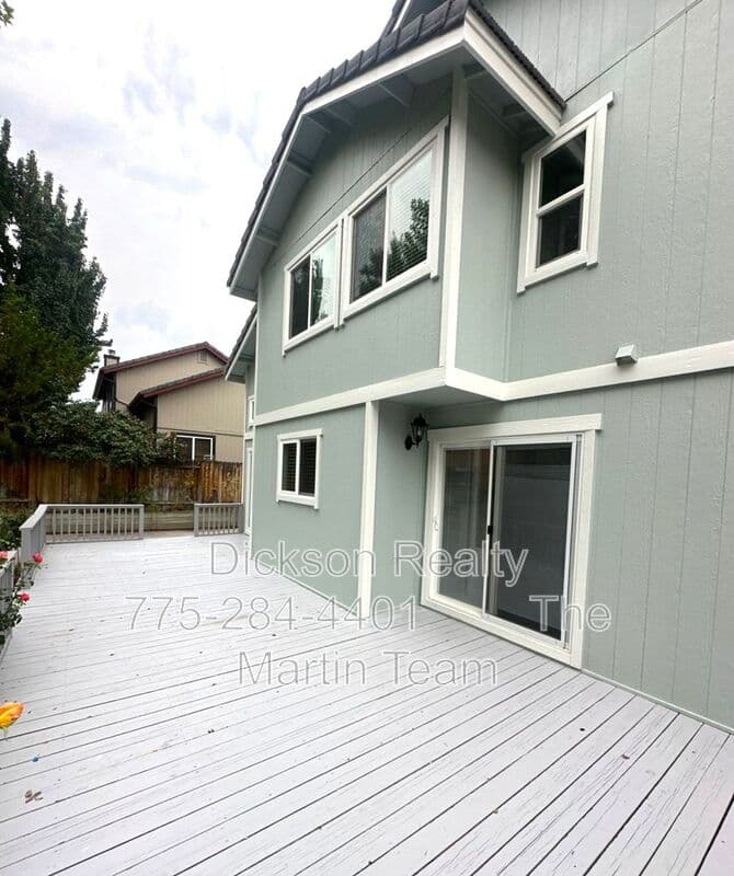 Sparks House: 5256 Santa Lupe Avenue