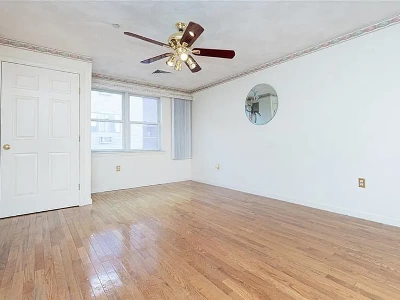 Peabody Condo: 107 Foster St