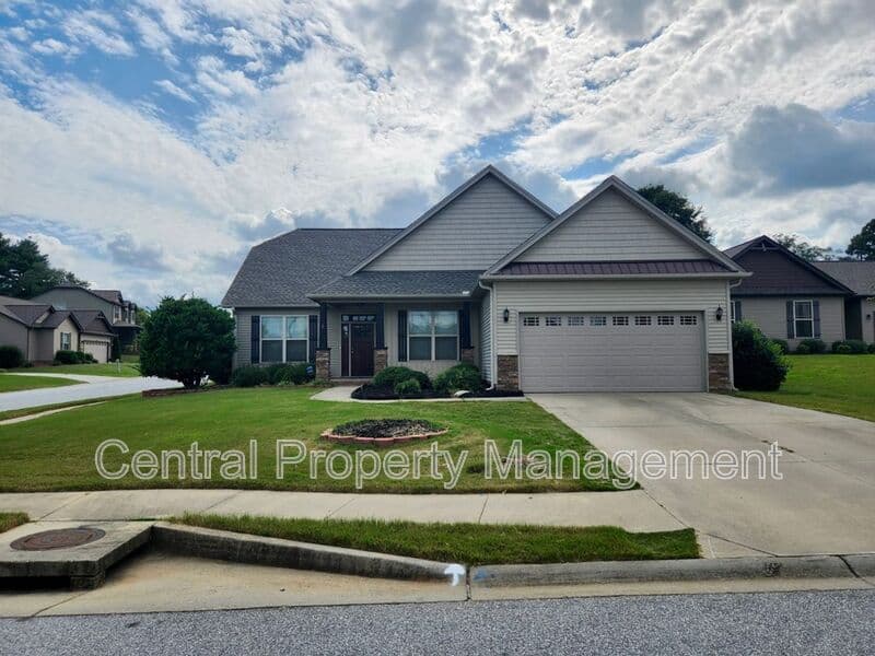 Taylors House: 1 Redwolf Lane