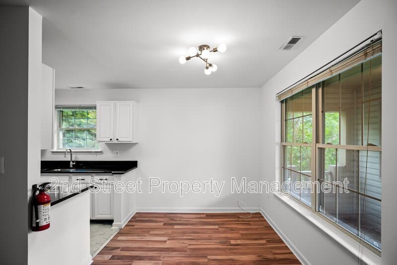 Cherry Hill Condo: 377 Tavistock - 1