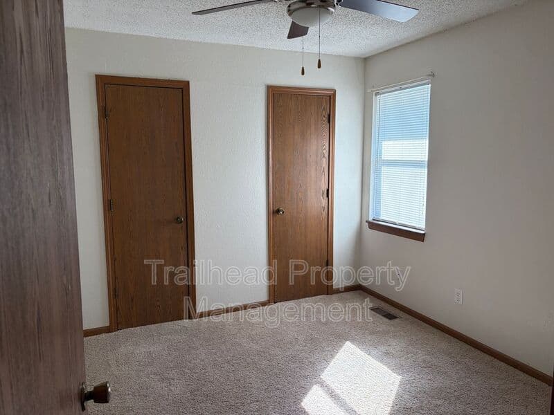 Kansas City House: 8707 NW 82ND Terrace