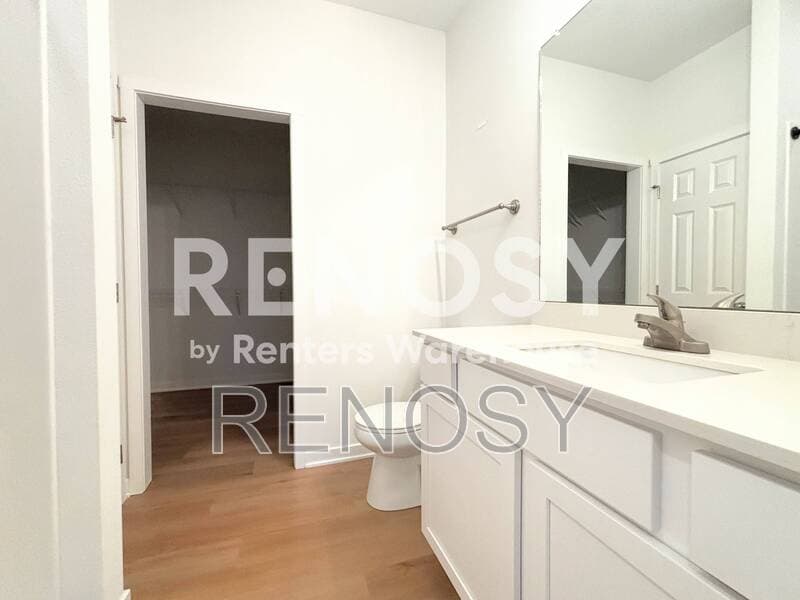 De Soto House: 1011 Polk St