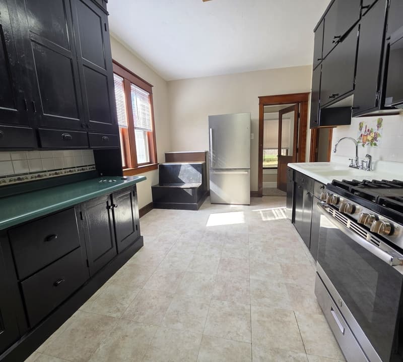 Appleton House: 1009 North Oneida Street