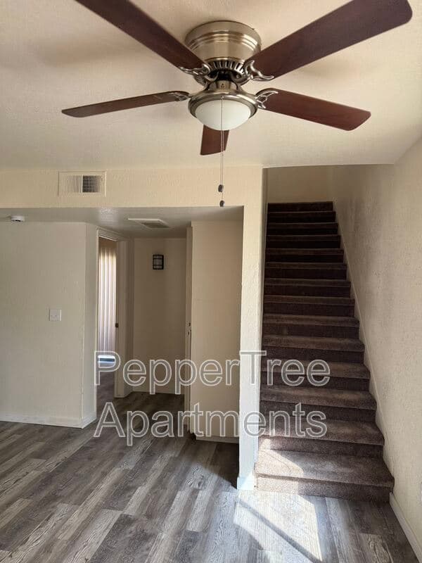 Coalinga Townhome: 720 E Elm Ave
