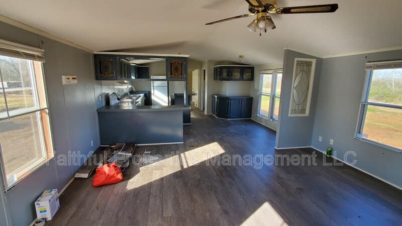 Tyler House: 6397 CR 210