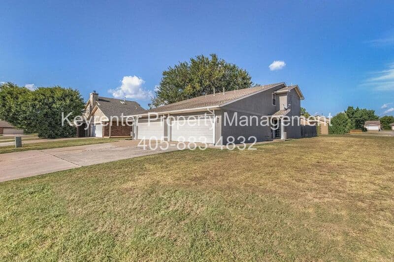 Oklahoma City Condo: 9016 - 9020 N Rockwell Dr