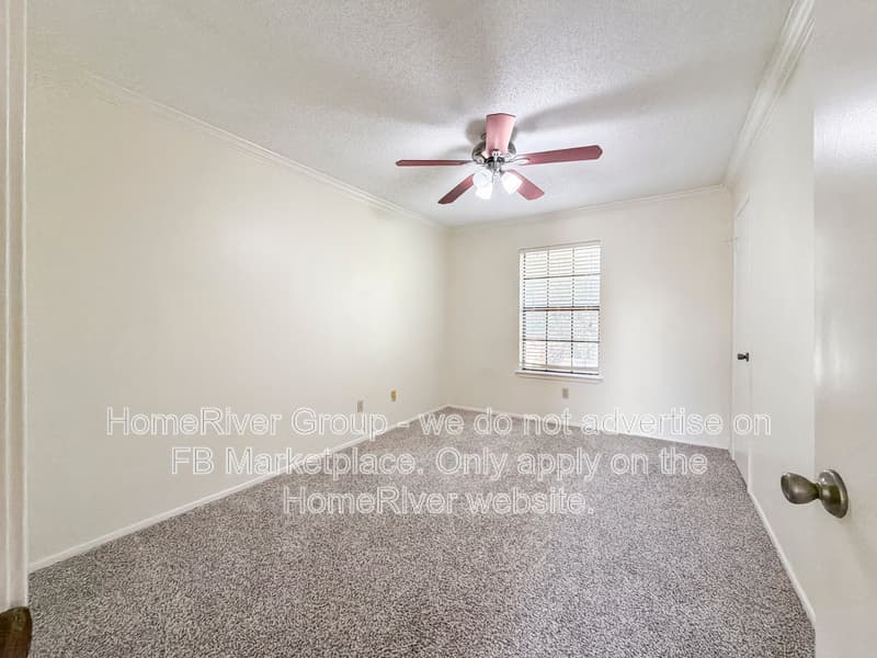 Austin Townhome: 8400 Jamestown Dr