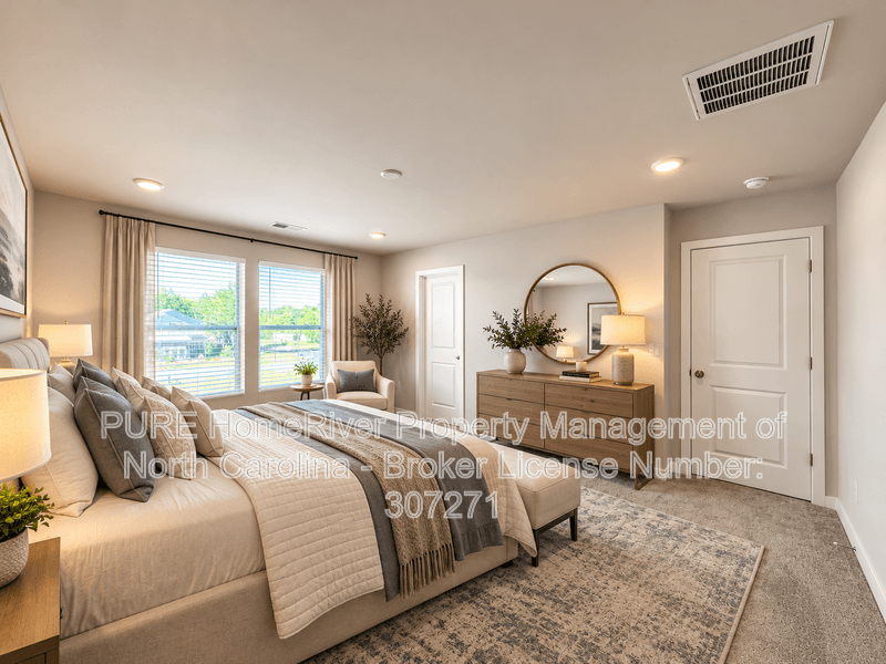 Hickory House: 2953 31st St Ln NE