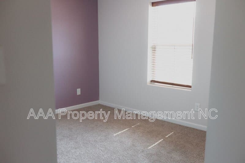 Stedman House: 5913 Fuchsia ct