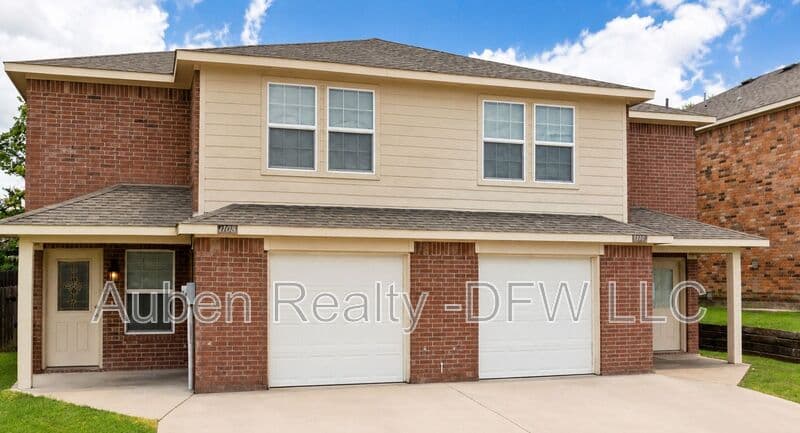 Princeton House: 1109 Parkway Trail