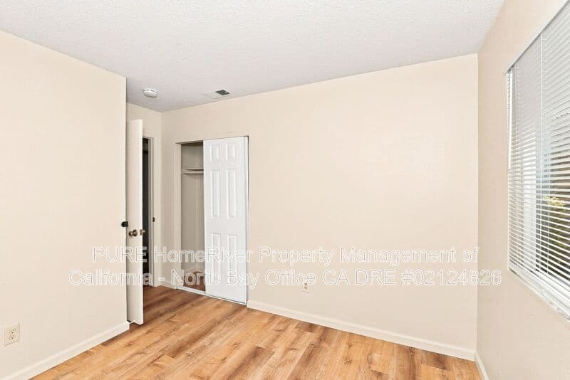 Santa Rosa House: 2436 Campbell Drive
