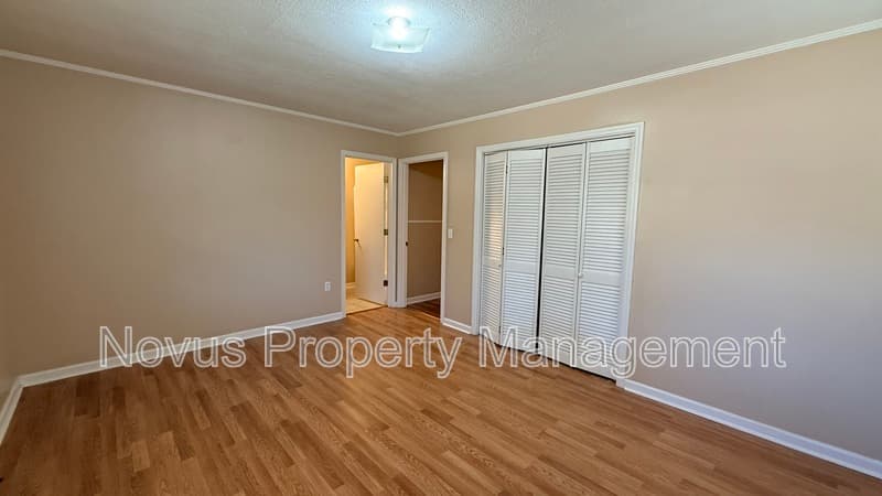 Bremen House: 608 S Pecan Street