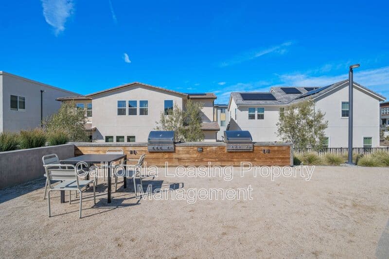 Valencia House: 27233 Red Willow Court