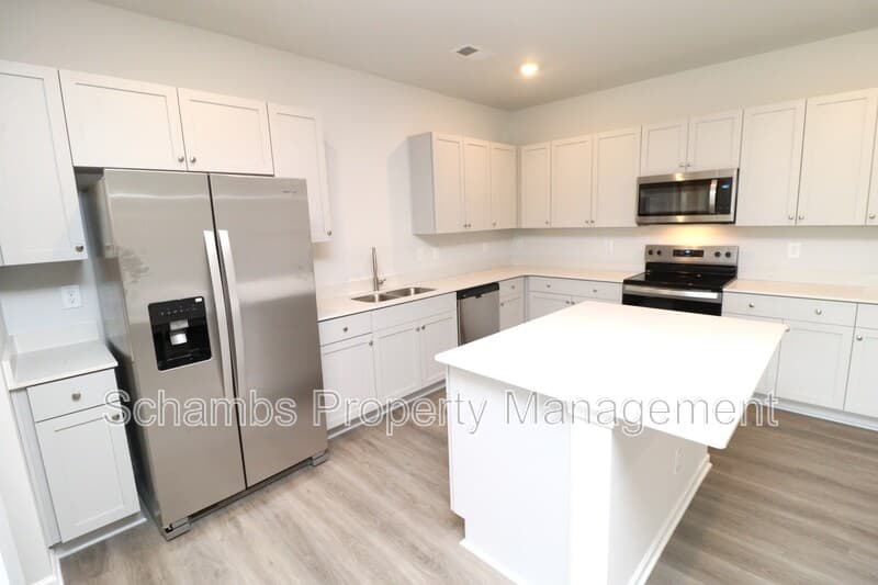 Fuquay Varina House: 3314 Bailey Lake Dr