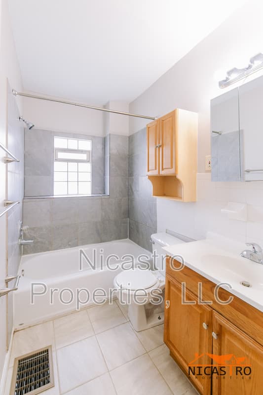Columbus Condo: 174 E 11th Avenue