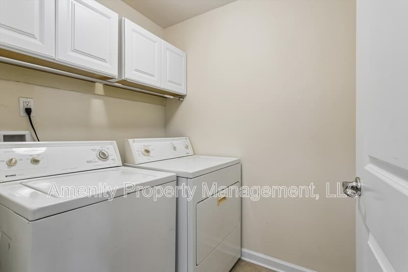 Williamsburg Townhome: 109 Bigler Drive