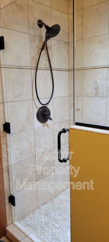 North Mankato Condo: 237 1/2 Belgrade Ave