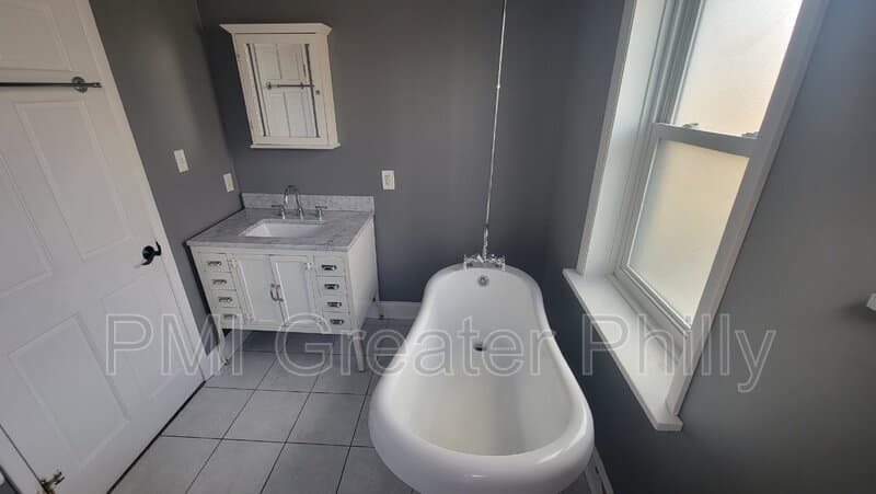 Philadelphia House: 306 Cambridge St