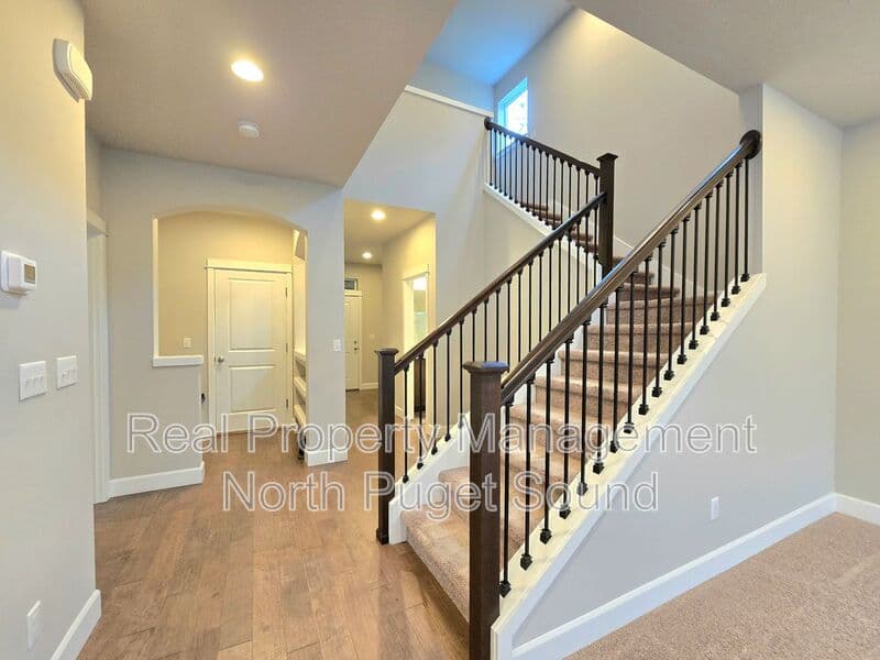 Marysville House: 8432 75th St NE