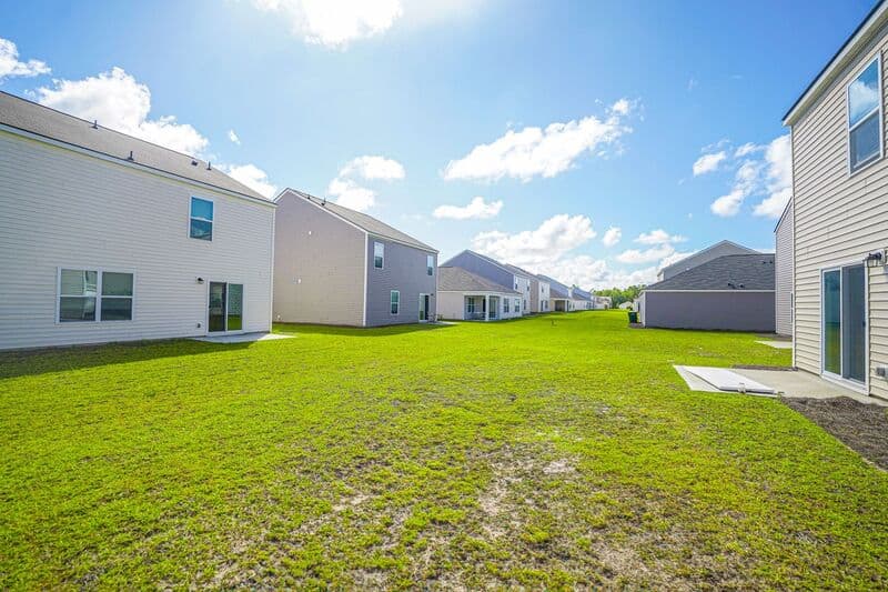 Bloomingdale House: 418 Coconut Dr