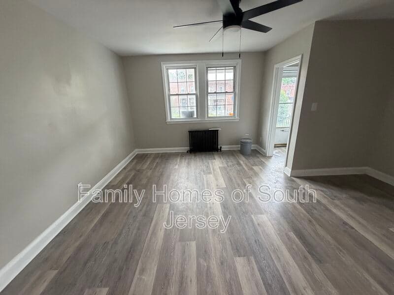 Baltimore Townhome: 4112 Fairfax Rd